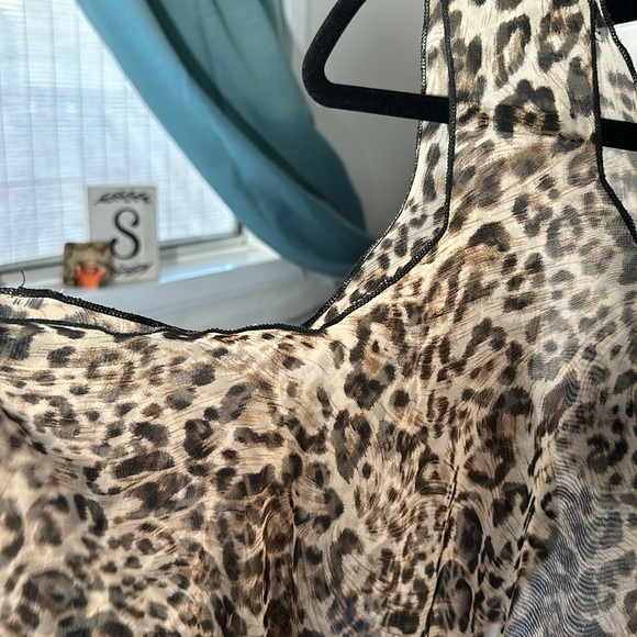 Absolutely beautiful leopard cover up - dress - high low - so many options - Picture 3 of 6